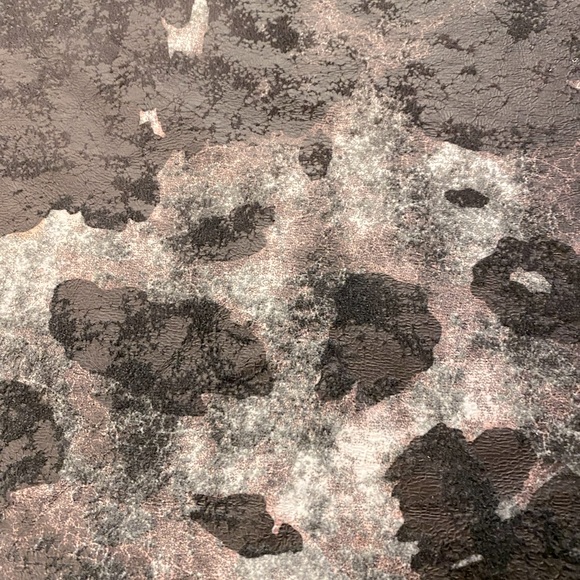 Fabric - Picture 3 of 3